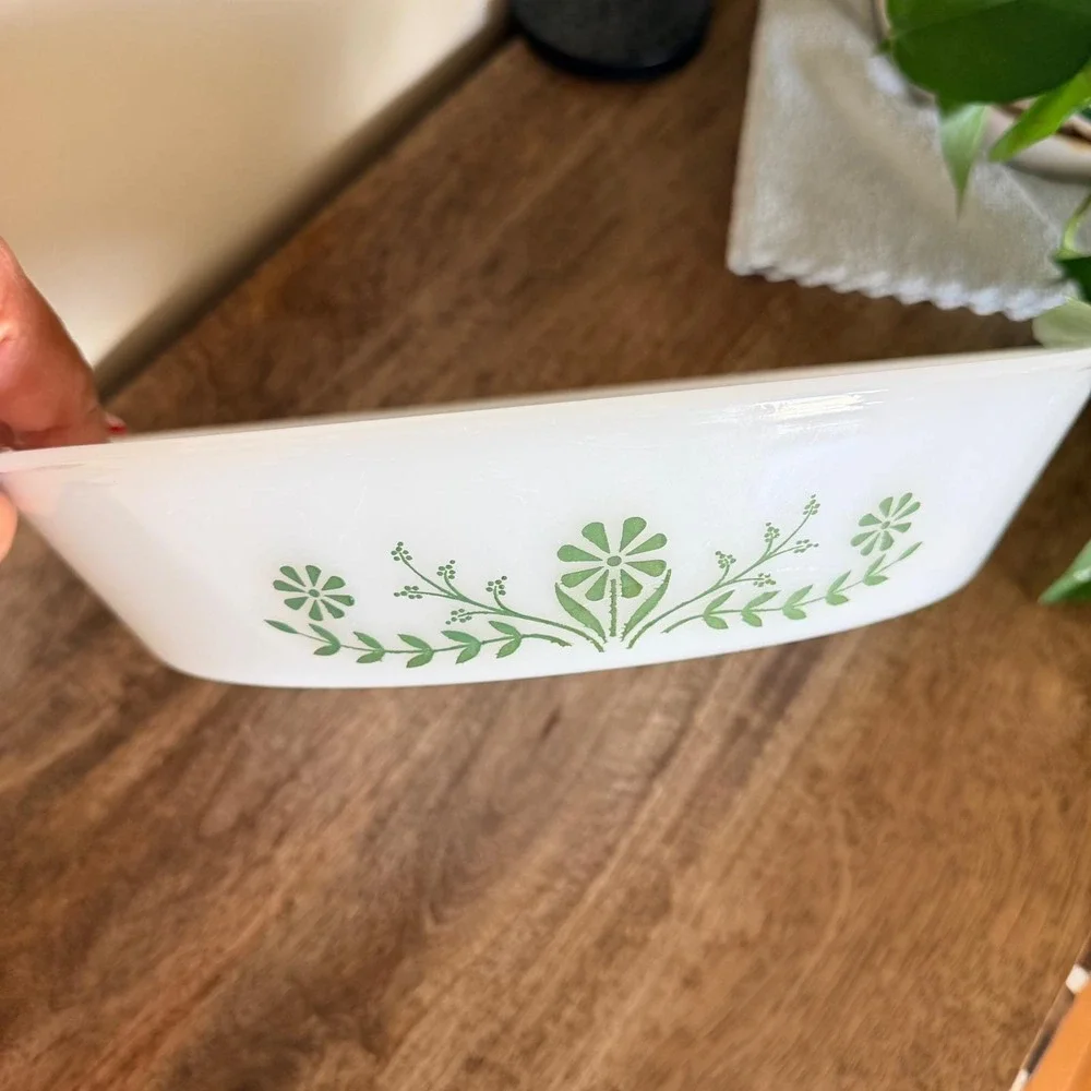 Vintage Unmarked Glasbake Green Daisy Divided Milk Glass Casserole‎ Dish 70s